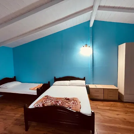 Guest house Favela Chic Plazhi San Pietro