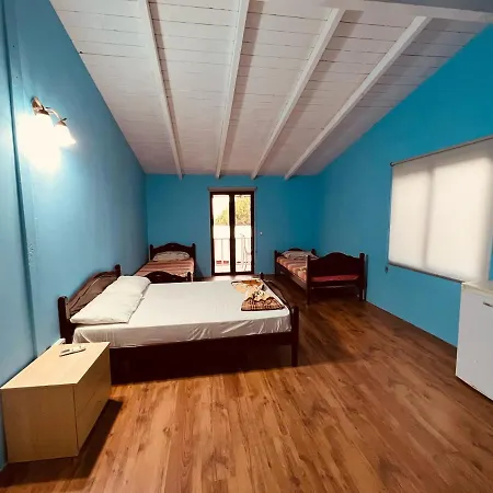 Favela Chic Guest house *
