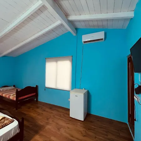 Favela Chic Plazhi San Pietro